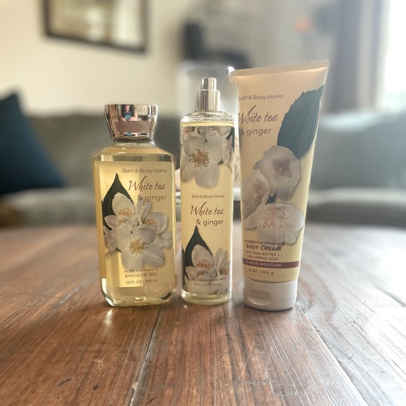 White Tea and Ginger Body Cream, Shower Gel & Mist - Picture 4 of 14